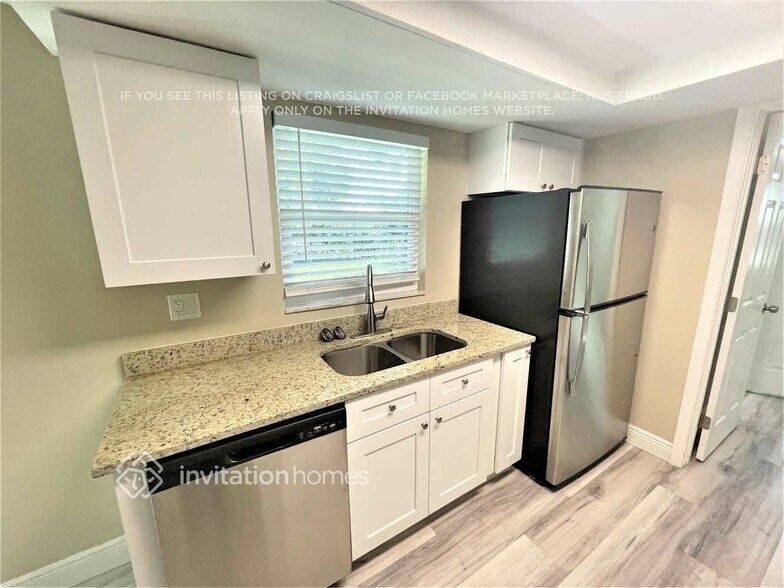 Building Photo - 7250 Magnolia Valley Dr