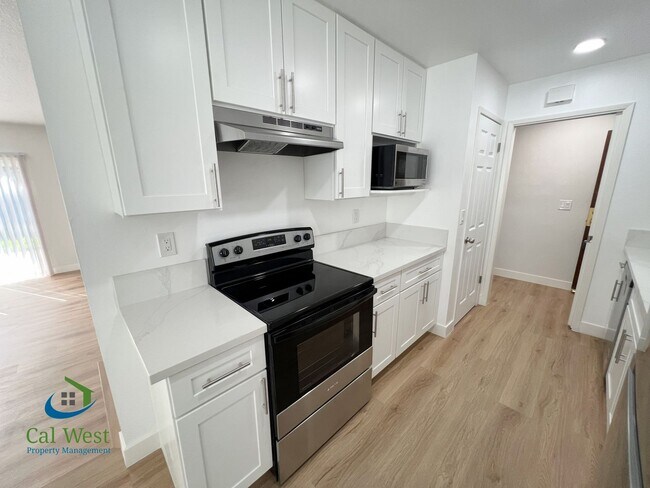 Building Photo - 3023 Plumstead Way