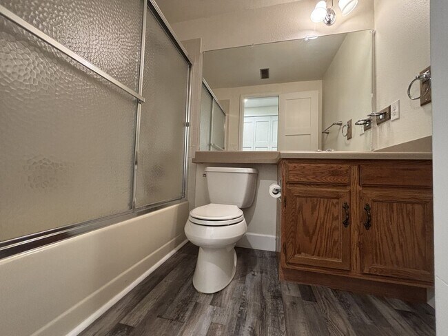 Building Photo - Single Family - 4 Bed 3.5 Bath - MileStone...
