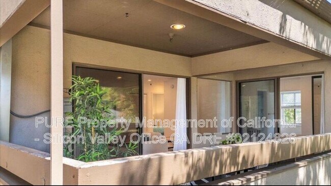 Building Photo - 451 Alberto Way
