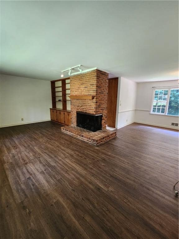 Building Photo - 2755 Beverly Hills Dr