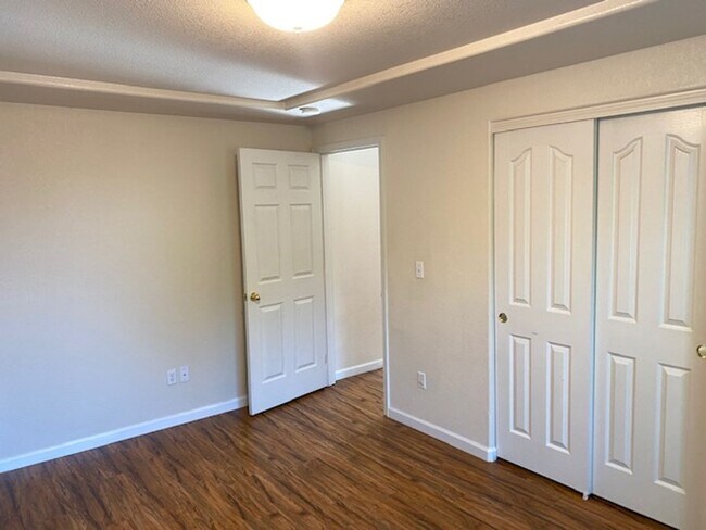 Building Photo - 2210-2214 ARLINGTON