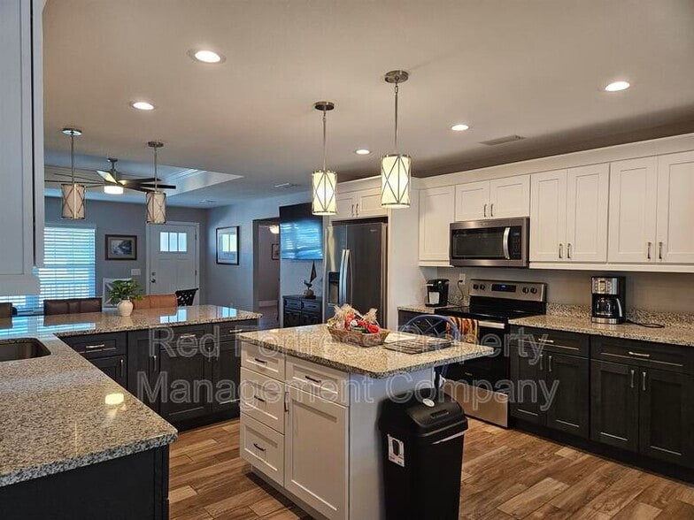 Building Photo - 26527 Angelica Rd