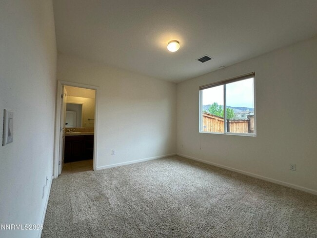 Building Photo - Immaculate Toll Brothers home