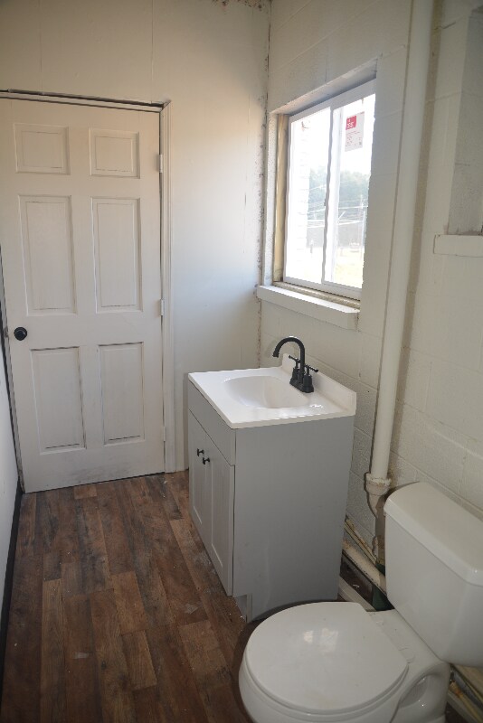 Building Photo - 2715 W Whitner St