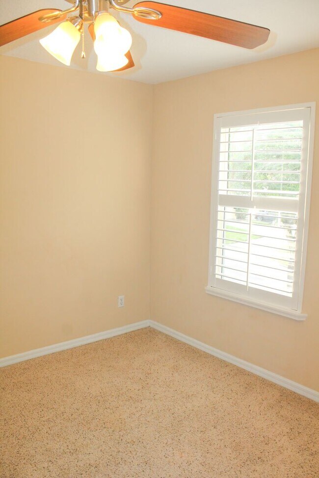 Building Photo - 14252 Confetti Dr