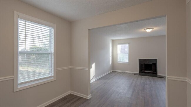 Building Photo - 6218 Creekford Ln