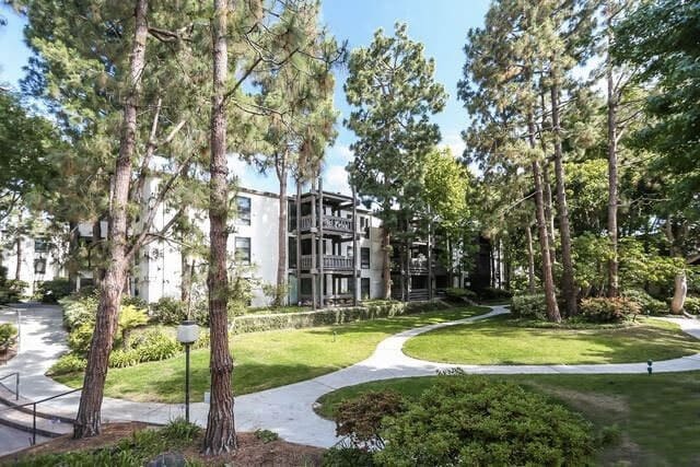 Cross Creek grounds - 7742 Redlands St