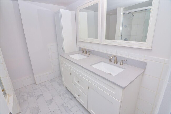 Building Photo - 1401 S Federal Hwy