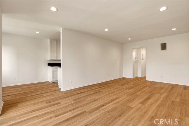 Building Photo - 6140 Whitsett Ave