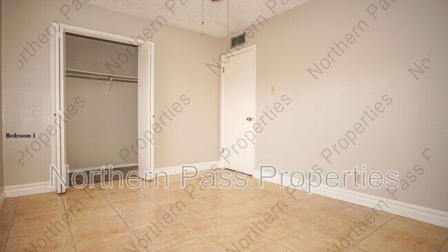 Building Photo - 11608 James Watt Dr