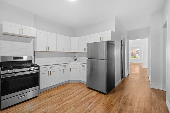 Building Photo - 1031 N Drake Ave