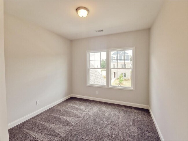 Building Photo - 2665 Whistler Wy NE