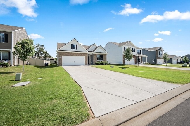 Building Photo - 131 Saddle Horse Ln