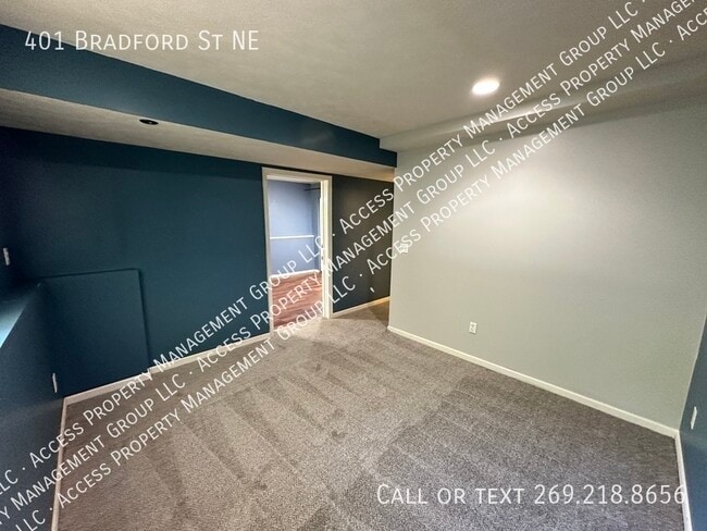Building Photo - 401 Bradford St NE