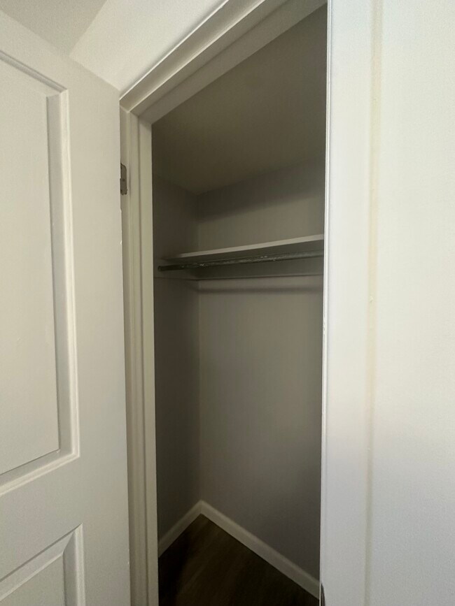 Building Photo - 10944 Larry Dr