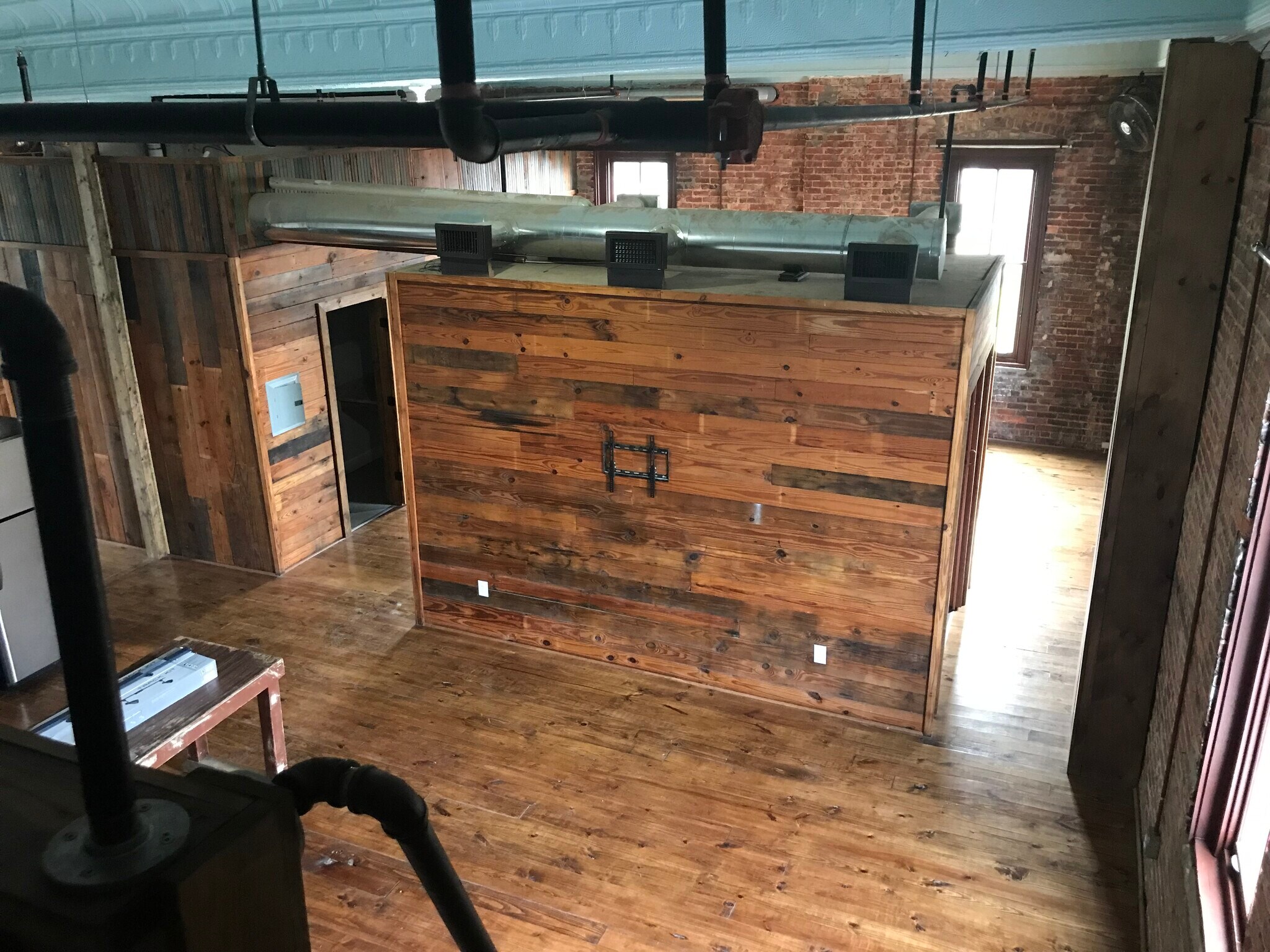Walk-in closet and washer/dryer in the pod.... - 558 St Francis St