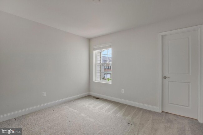 Building Photo - 2738 Lady Slipper Rd