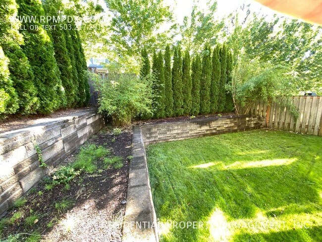 Building Photo - 9219 NW Harvest Hill Dr