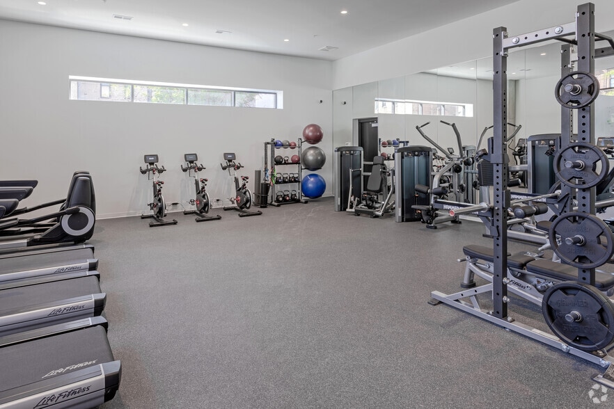 Primary Photo - SECOND AND SECOND