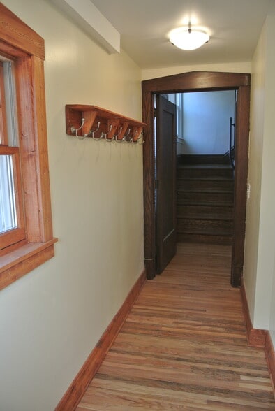 Entry way - 180 fairview ave s