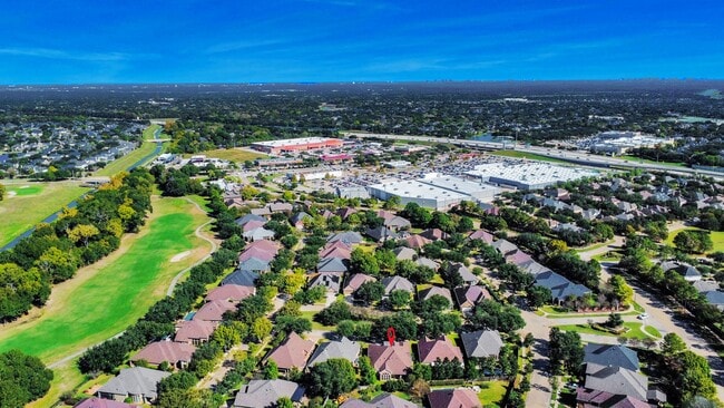 Building Photo - 7211 Spring Meadow Ln