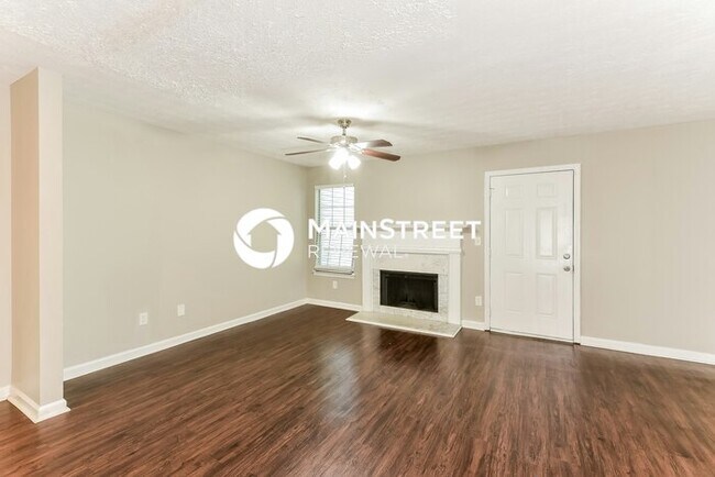Building Photo - 2 Bedroom Pet-Friendly Home in Lithonia, G...