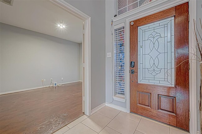 Building Photo - 16523 Pinon Vista Dr