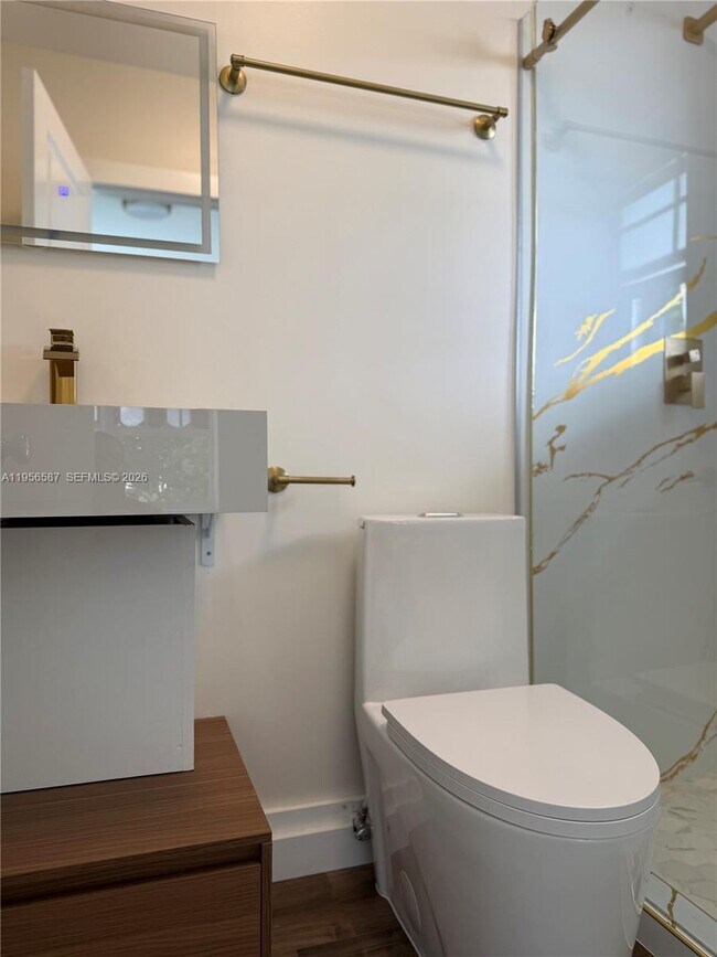 Building Photo - 1330 Pennsylvania Ave