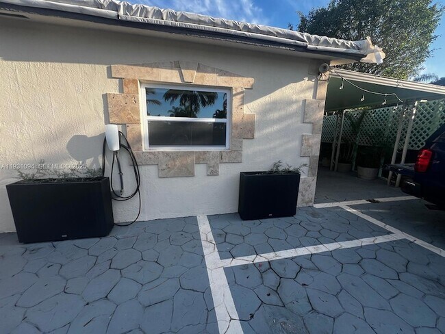 Building Photo - 8500 NW 179th St