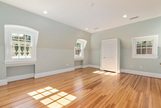Building Photo - 3003 Massachusetts Ave NW