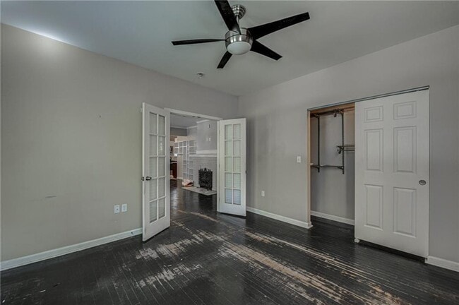 Building Photo - 483 Burlington Rd NE