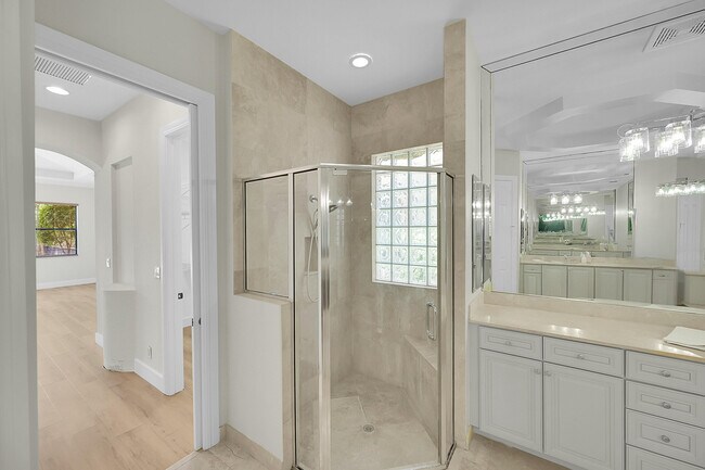 Building Photo - 16210 Rosecroft Terrace