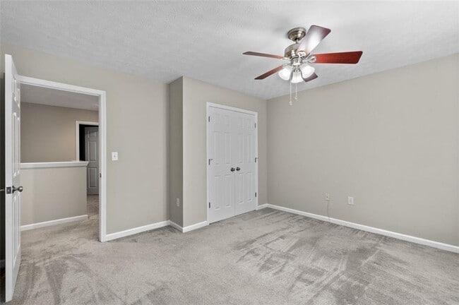 Building Photo - 2680 Pine Tree Rd NE