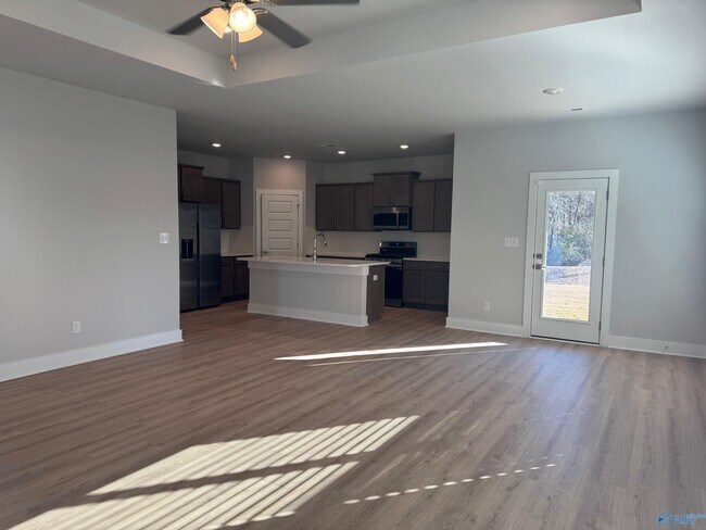 Building Photo - 28598 Halford Dr