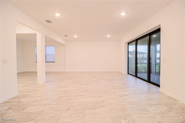 Building Photo - 3744 Passion Vine Dr