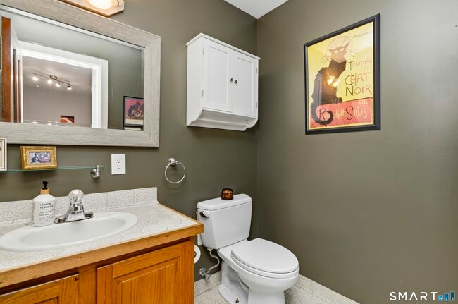 Building Photo - 1 Linden Pl