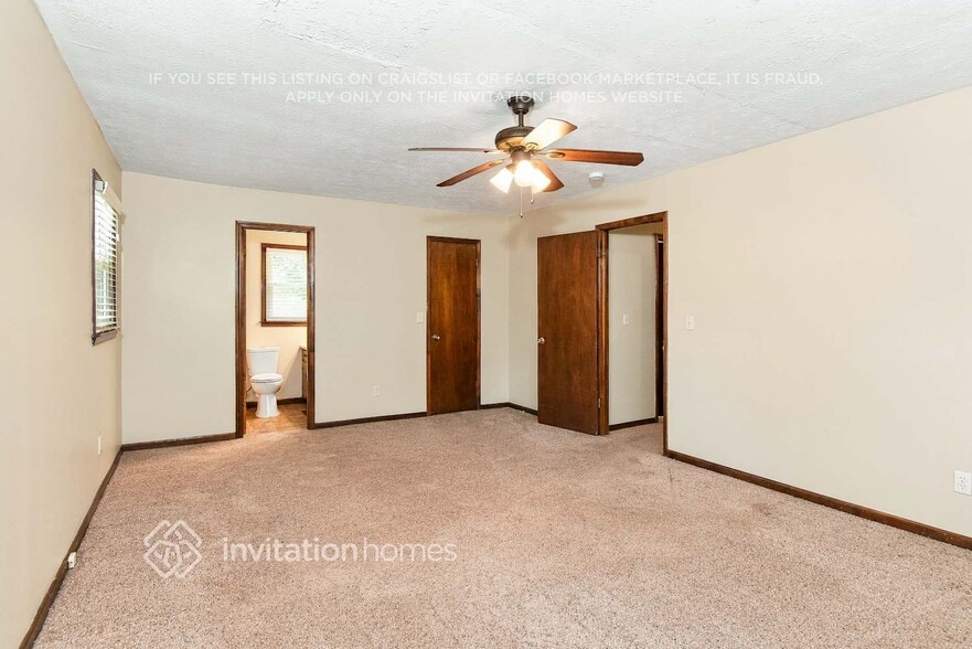 Building Photo - 266 Farm Ridge Dr NE