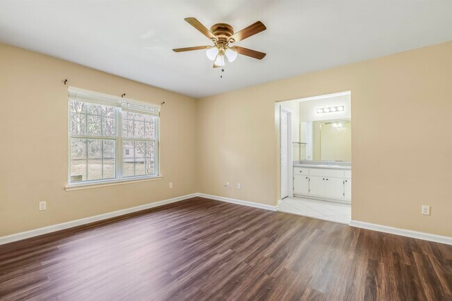 Building Photo - 8524 Bannerman Bluff Dr