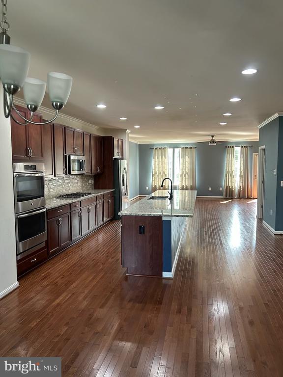 Building Photo - 21517 Willow Breeze Sq