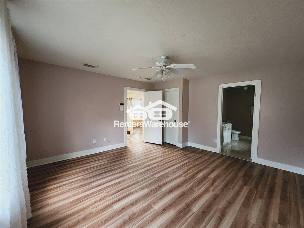 Building Photo - 15859 E Park Ct