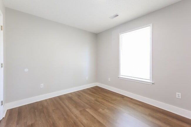 Building Photo - Beautiful 3 Bedroom in Woodruff, SC!