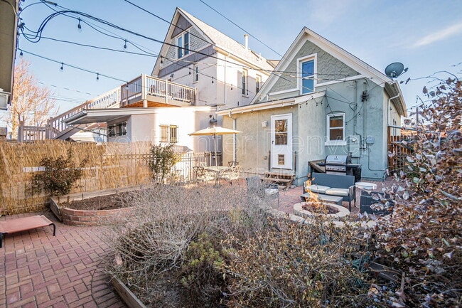 Building Photo - 3033 Welton St