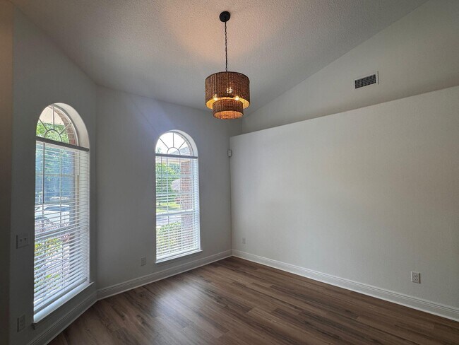 Building Photo - 516 Vulpes Sanctuary Loop