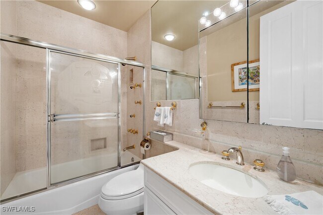 Building Photo - 7515 Pelican Bay Blvd