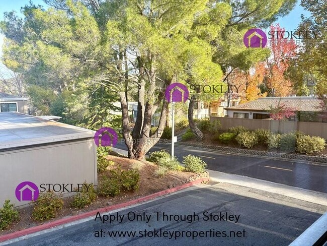 Building Photo - 1200 Singingwood Ct