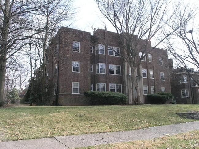 Building Photo - 100-102 S Hanover St