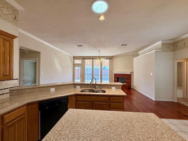 Building Photo - 8166 Berkshire Dr