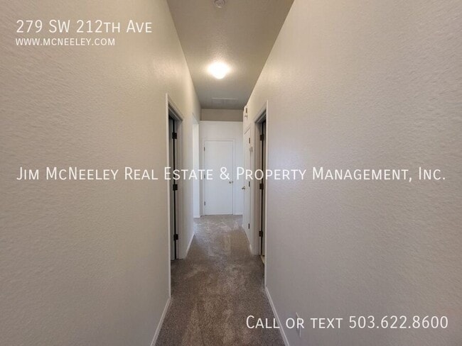 Building Photo - 279 SW 212th Ave
