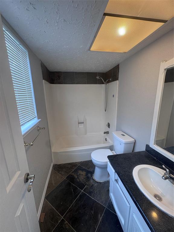 Building Photo - 7054 Camino Verde Dr